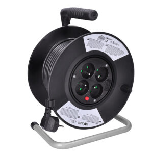 Solight pikendusjuhe trumlil, 4 pistikupesa, 25m, must kaabel, 3x 1,5mm2