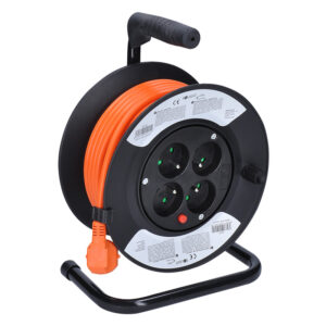 Solight pikendusjuhe trumlil, 4 pistikupesa, 15m, oranž kaabel, 3x 1,5mm2